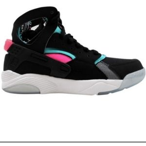 Nike‎ Flight Huarache Black and Retro Pink